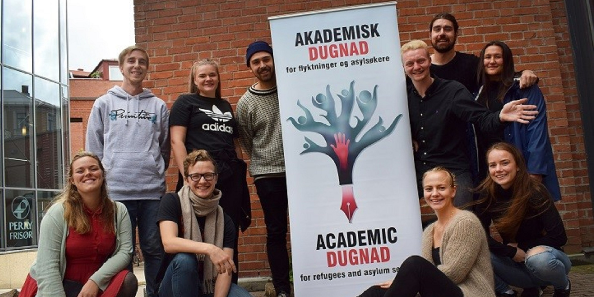 Akademisk dugnad, bilde av studenter