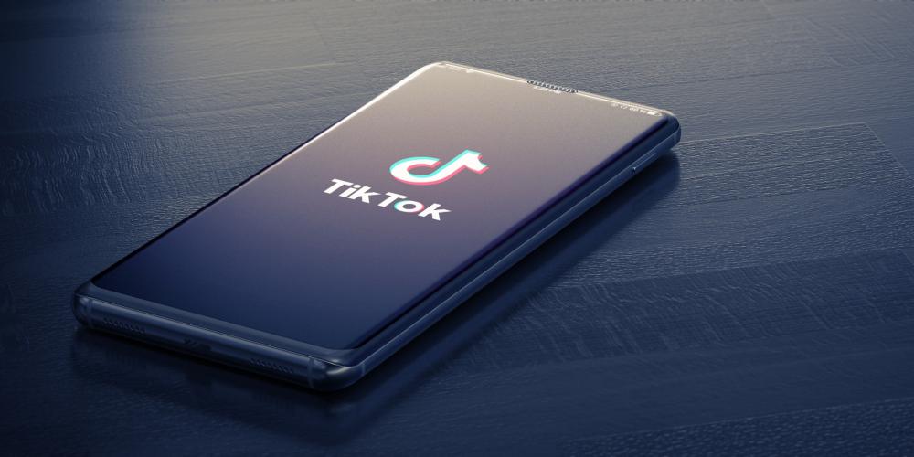 Requires employees to remove TikTok and Telegram